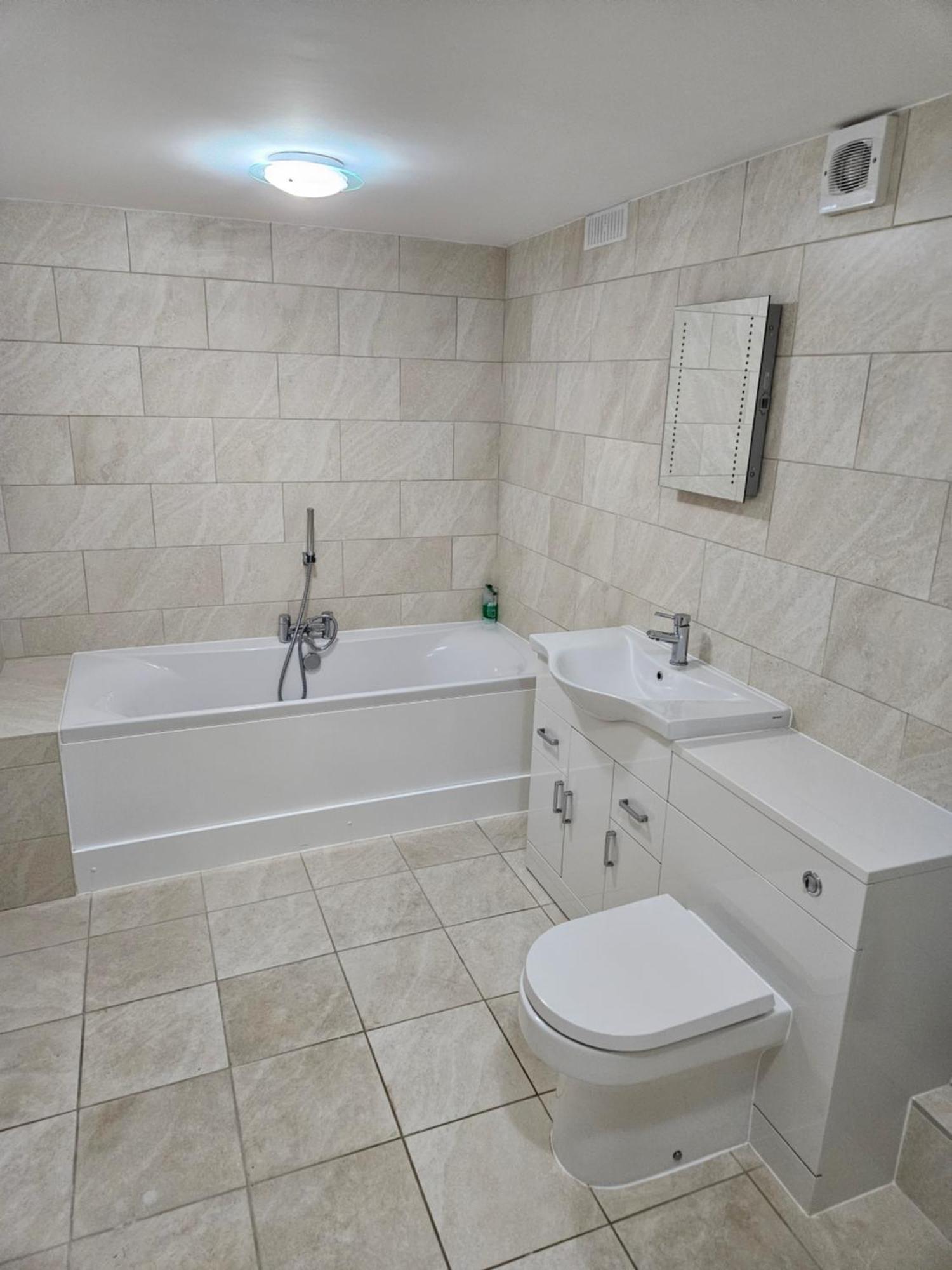 Lister Park Bradford 2Bed Detached Cottage House Parking Cinema Screen Games Room Kültér fotó