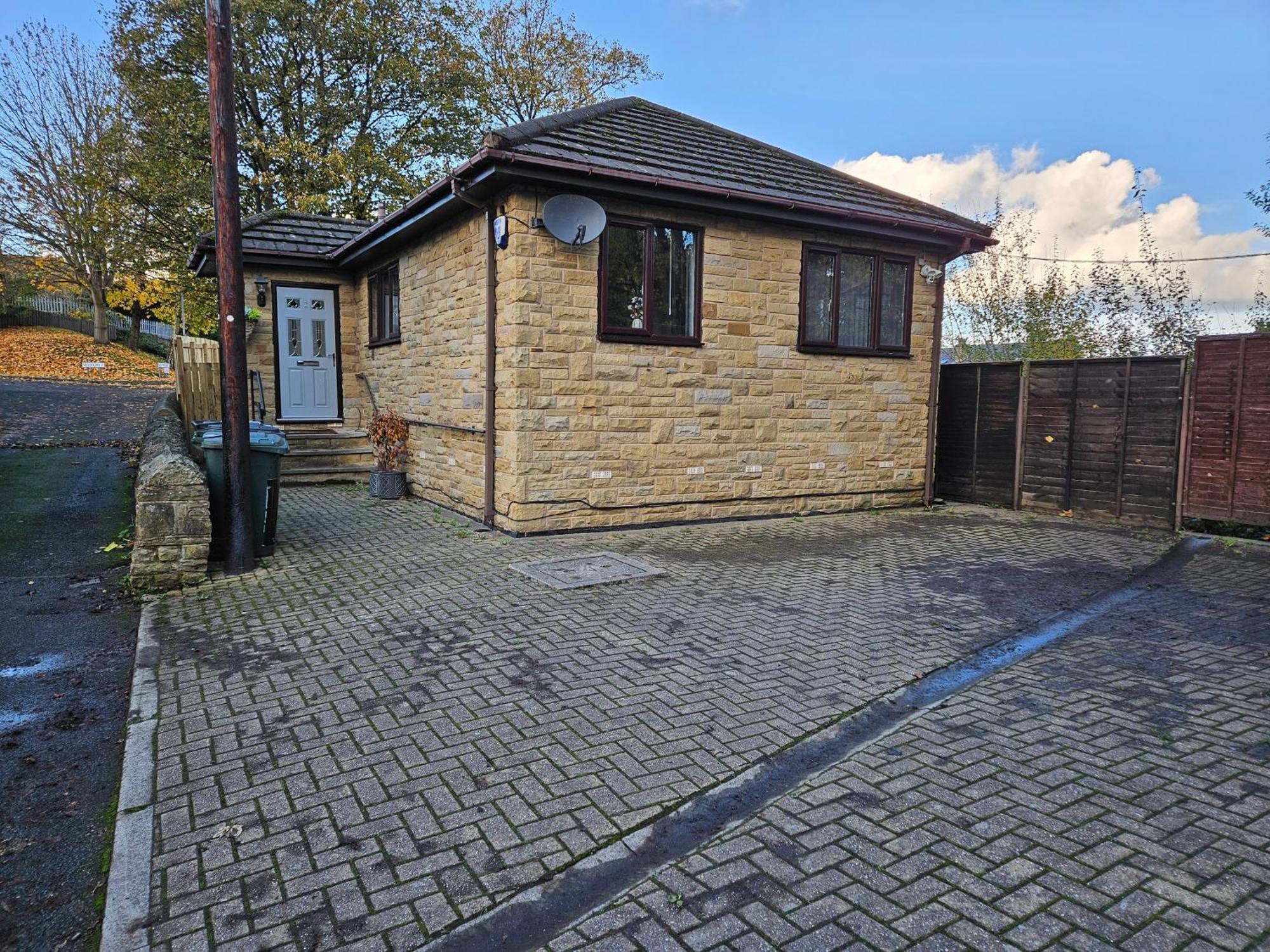 Lister Park Bradford 2Bed Detached Cottage House Parking Cinema Screen Games Room Kültér fotó