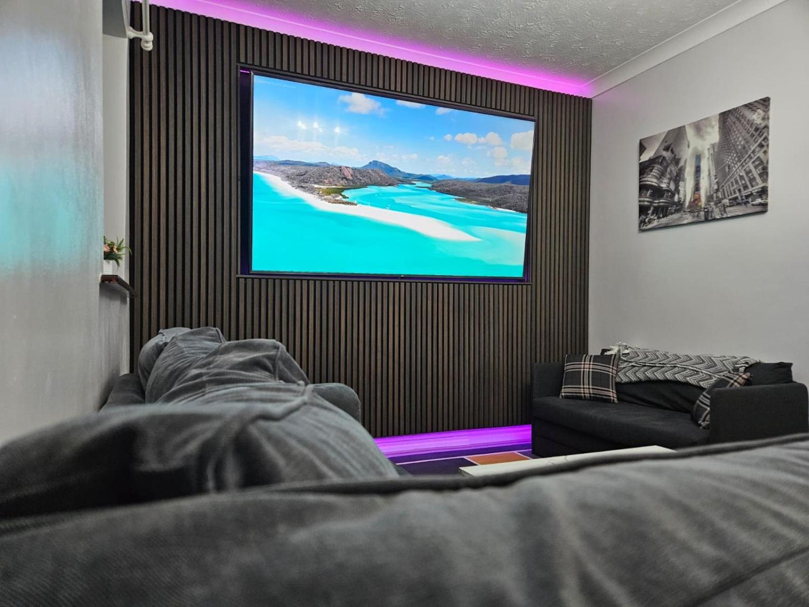 Lister Park Bradford 2Bed Detached Cottage House Parking Cinema Screen Games Room Kültér fotó